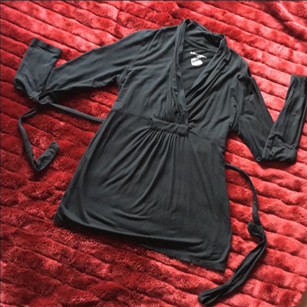 Liz Lange maternity tunic Sz medium Black